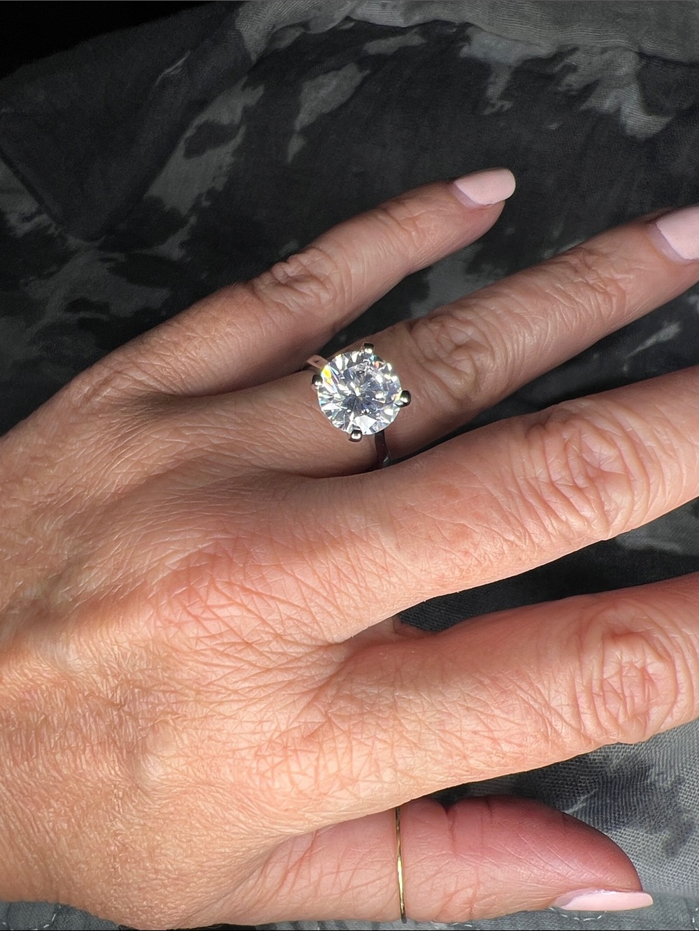 Classic Solitaire Round 4ct Moissanite Diamond Ring in 925 Sterling Silver